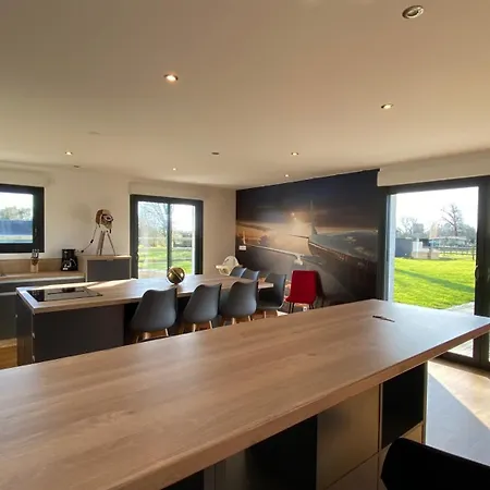 Concorde Aerogare 25pers Jacuzzi, Baby Airhockey