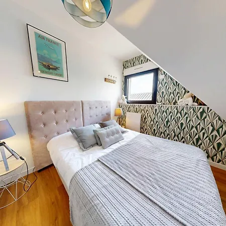 Concorde Aerogare 25pers Jacuzzi, Baby Airhockey Nyaraló *