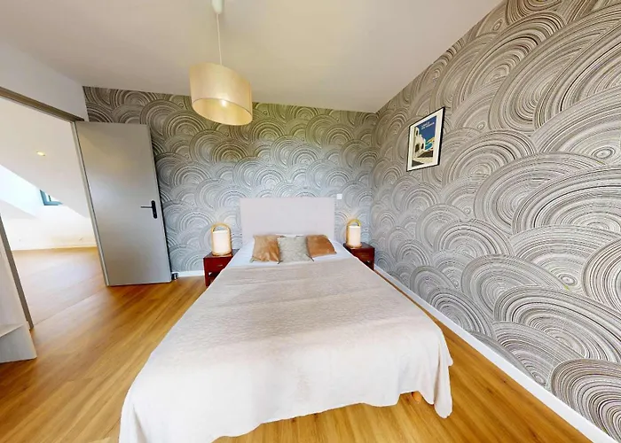 La Clef Decamp Concorde Aerogare 25pers Jacuzzi, Baby Airhockey La Haye-Pesnel