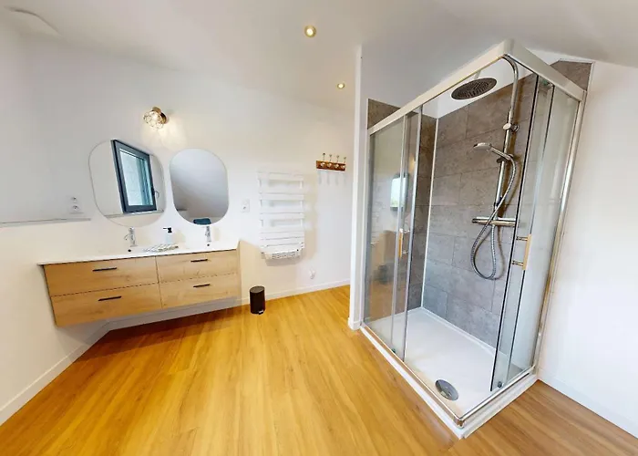 La Clef Decamp Concorde Aerogare 25pers Jacuzzi, Baby Airhockey Holiday home *