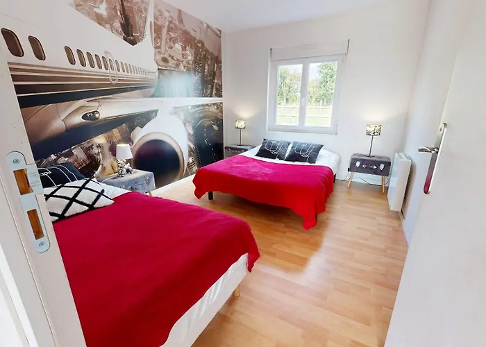 Holiday home La Clef Decamp Concorde Aerogare 25pers Jacuzzi, Baby Airhockey